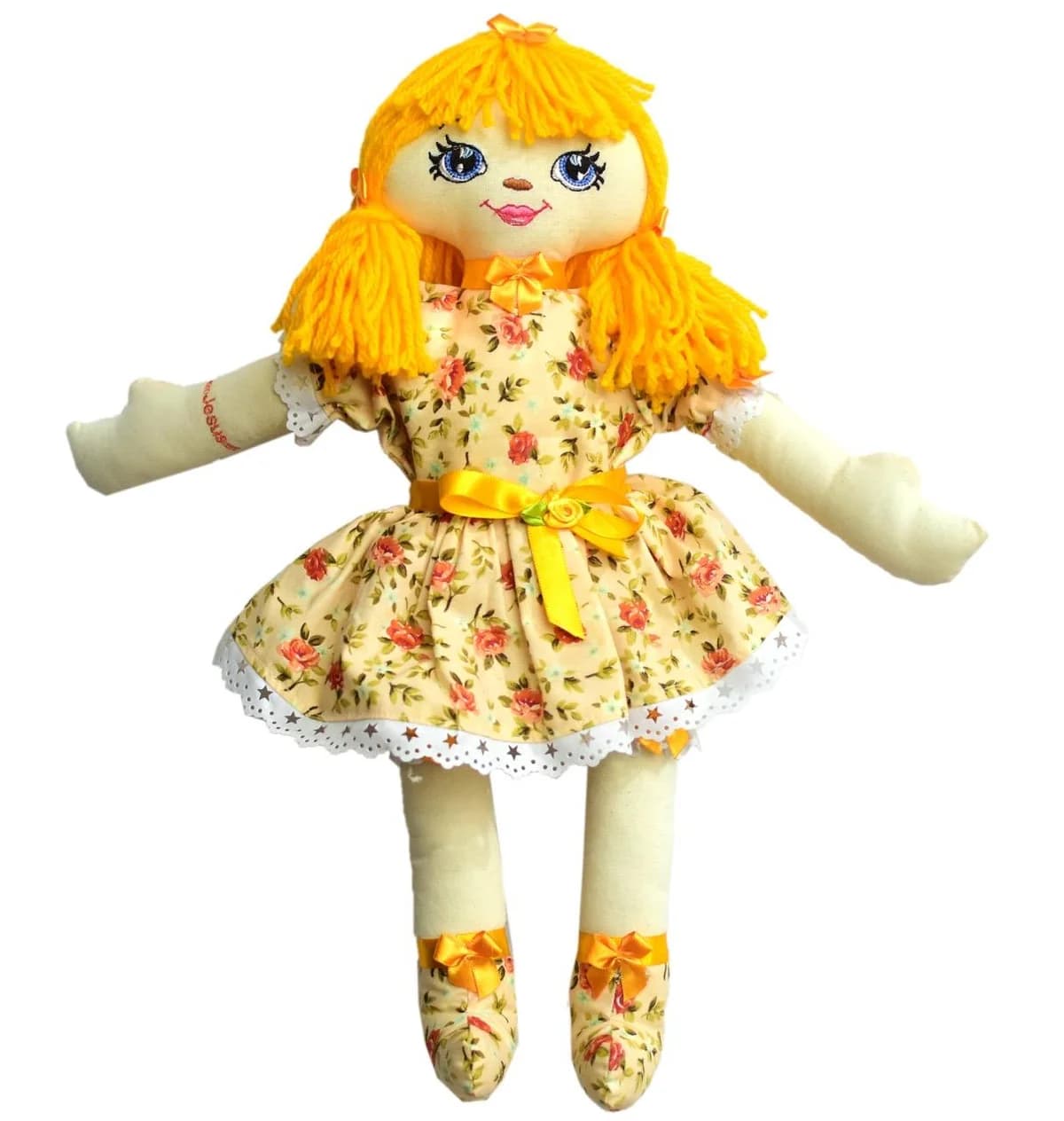 Boneca Rebeca: Cabelos amarelos, vestido creme com flores e laços amarelos.